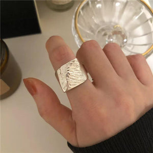 Amelia Hammered Ring Ring HAEL XIII 